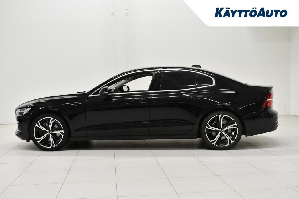 VOLVO S60 2023
