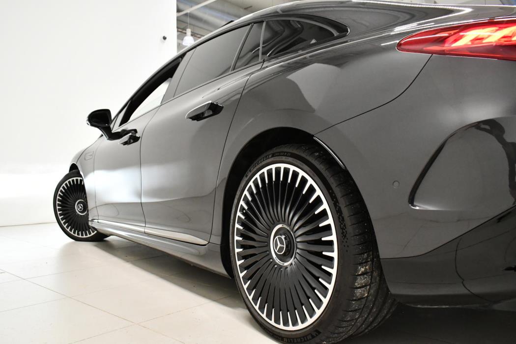 MERCEDES-BENZ EQE 2023