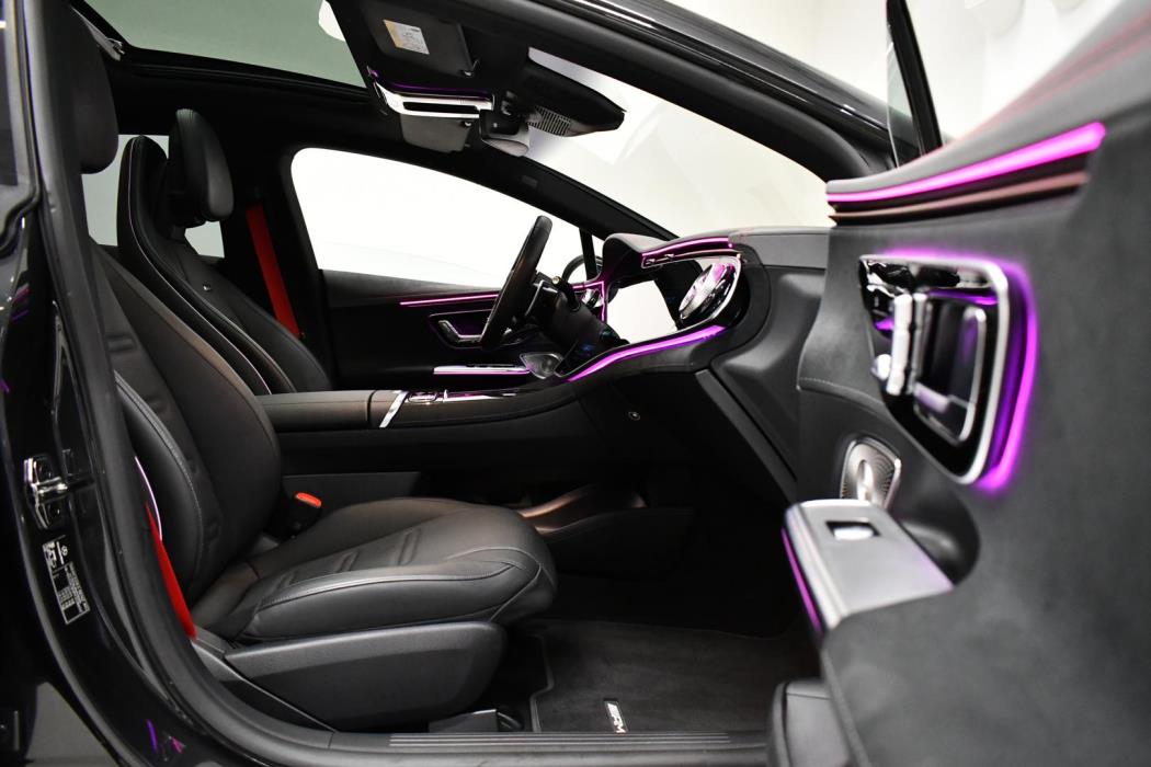 MERCEDES-BENZ EQE 2023