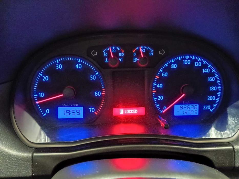 VOLKSWAGEN Polo 2006