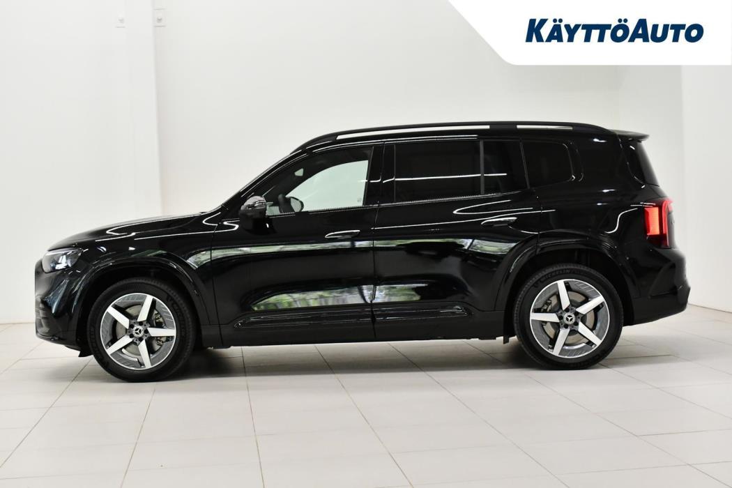 MERCEDES-BENZ GLB 2026