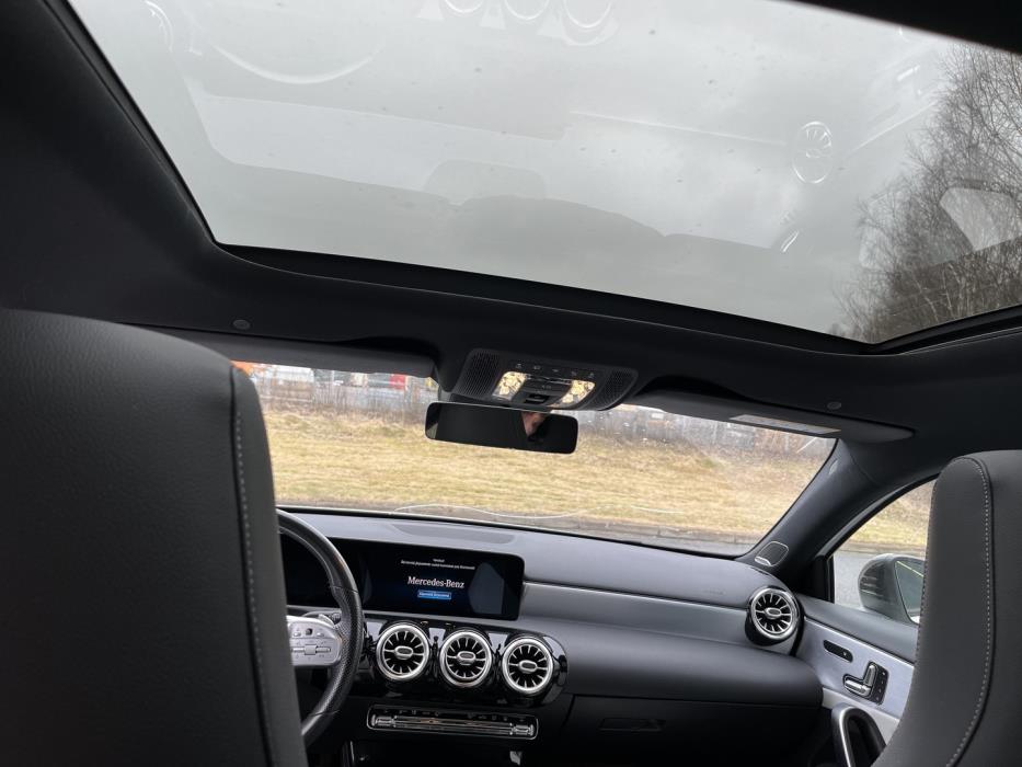 MERCEDES-BENZ A 2020