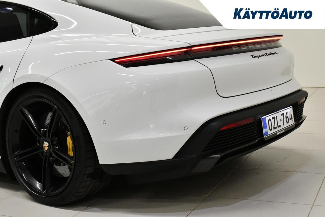 PORSCHE TAYCAN 2020