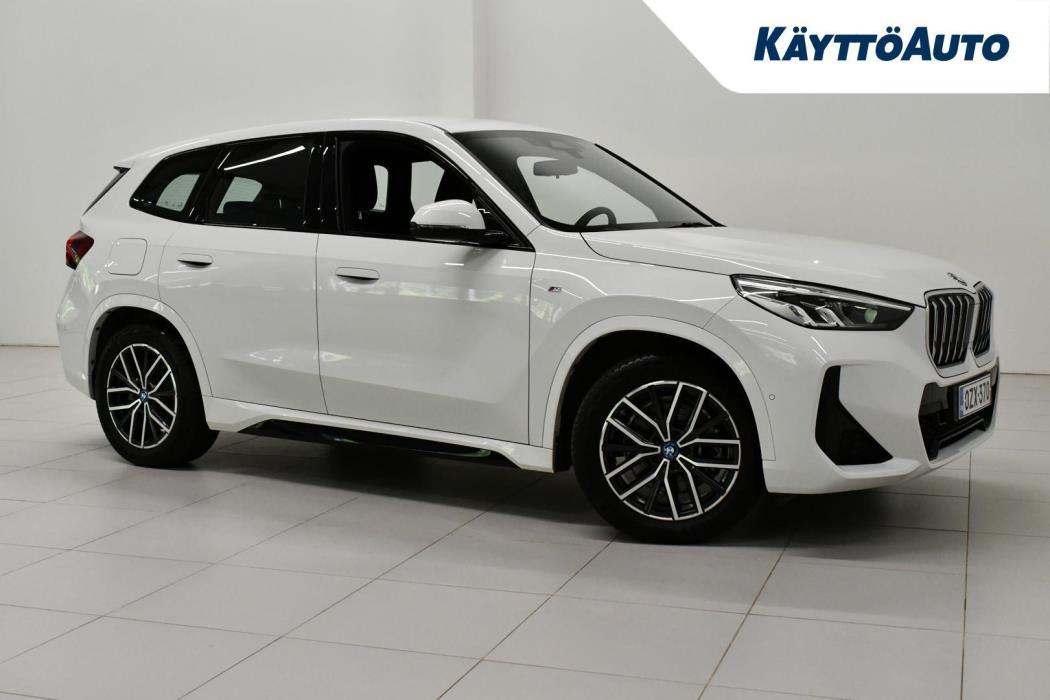 BMW iX1 2024