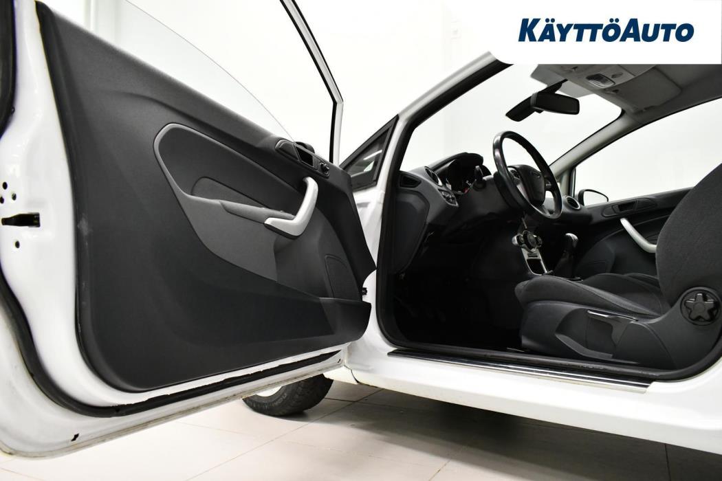 FORD FIESTA VAN 2010