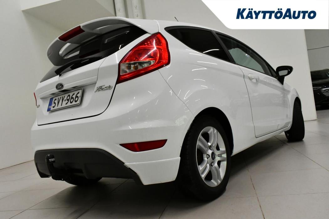 FORD FIESTA VAN 2010