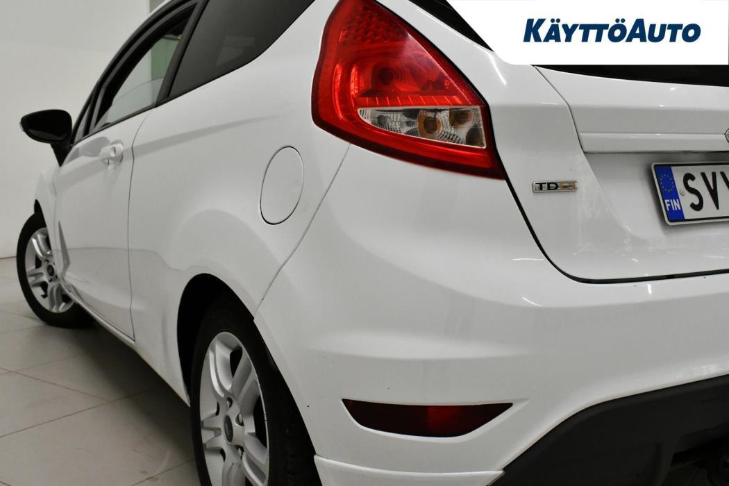FORD FIESTA VAN 2010