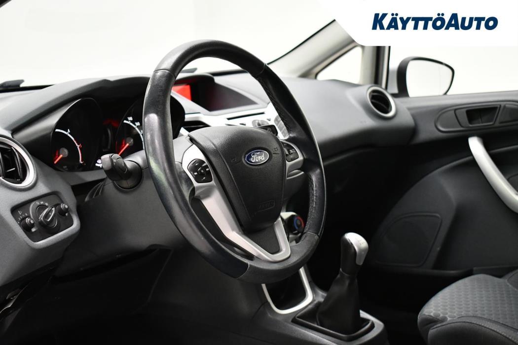 FORD FIESTA VAN 2010