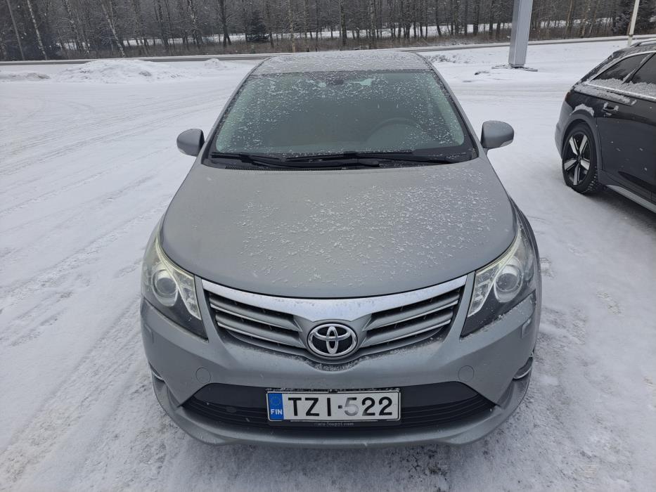 Toyota Avensis 2014
