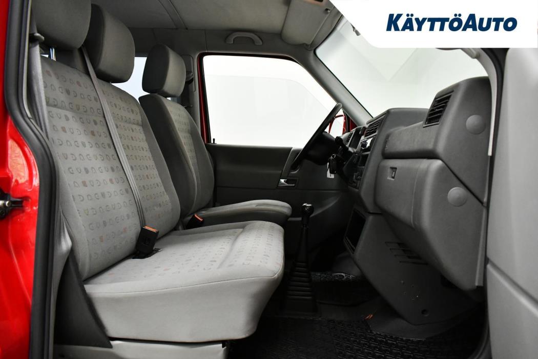 VOLKSWAGEN Caravelle 2002