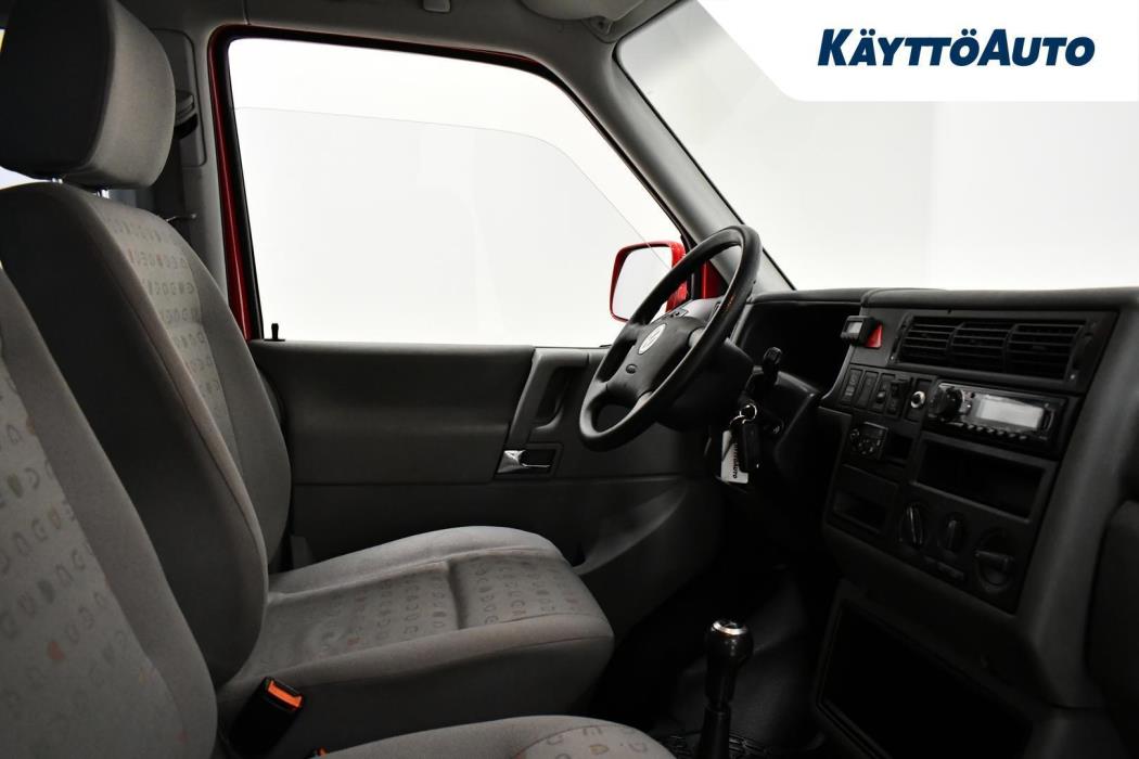 VOLKSWAGEN Caravelle 2002