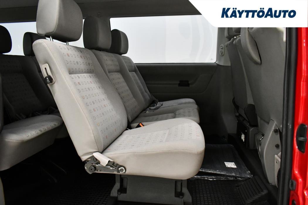 VOLKSWAGEN Caravelle 2002
