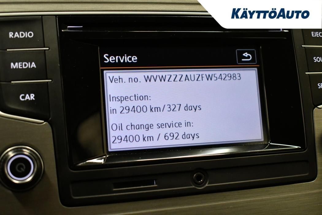 VOLKSWAGEN Golf Sportsvan 2015