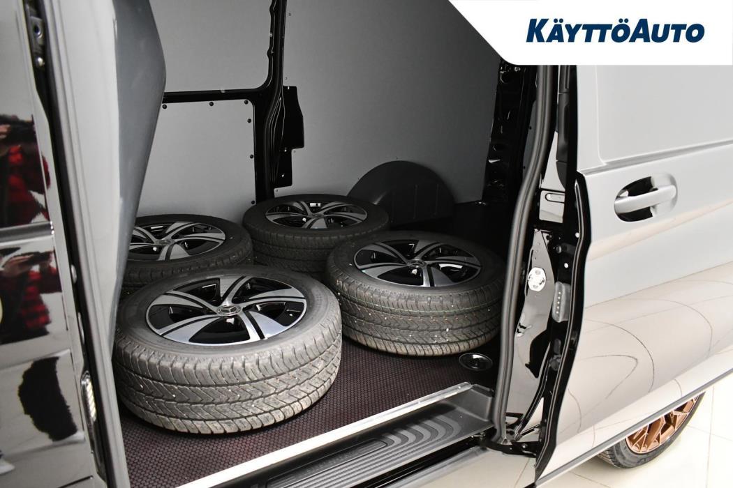 MERCEDES-BENZ Vito 2025