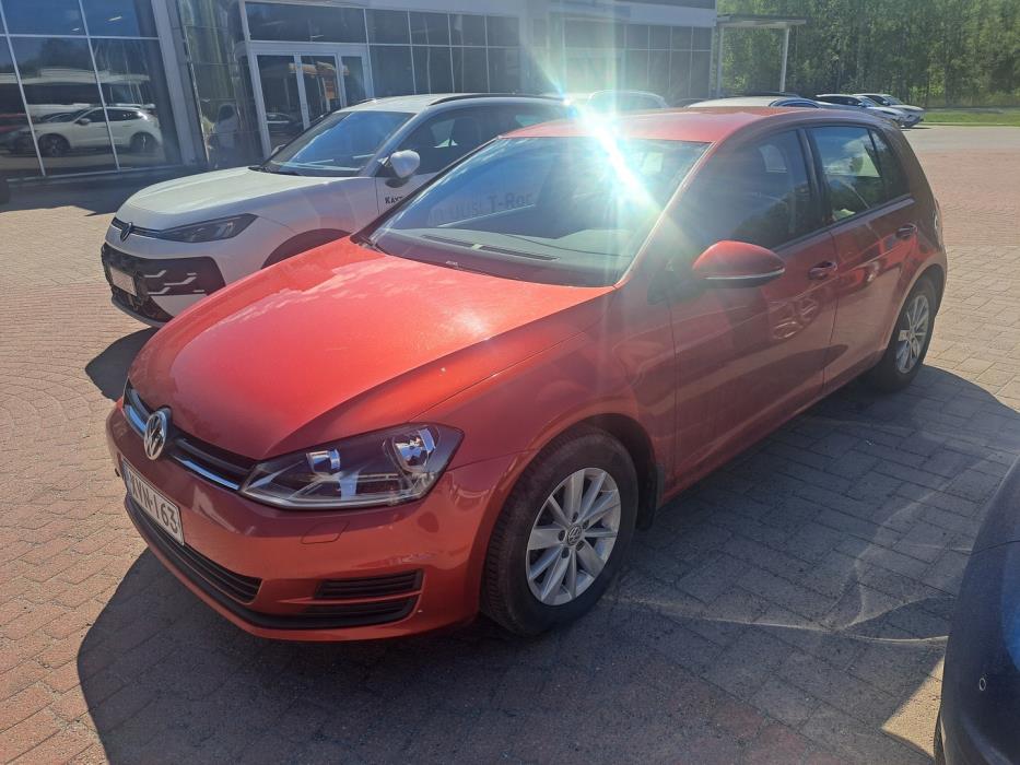 VOLKSWAGEN Golf 2014