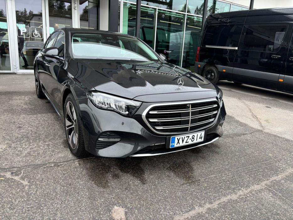 MERCEDES-BENZ E 2025
