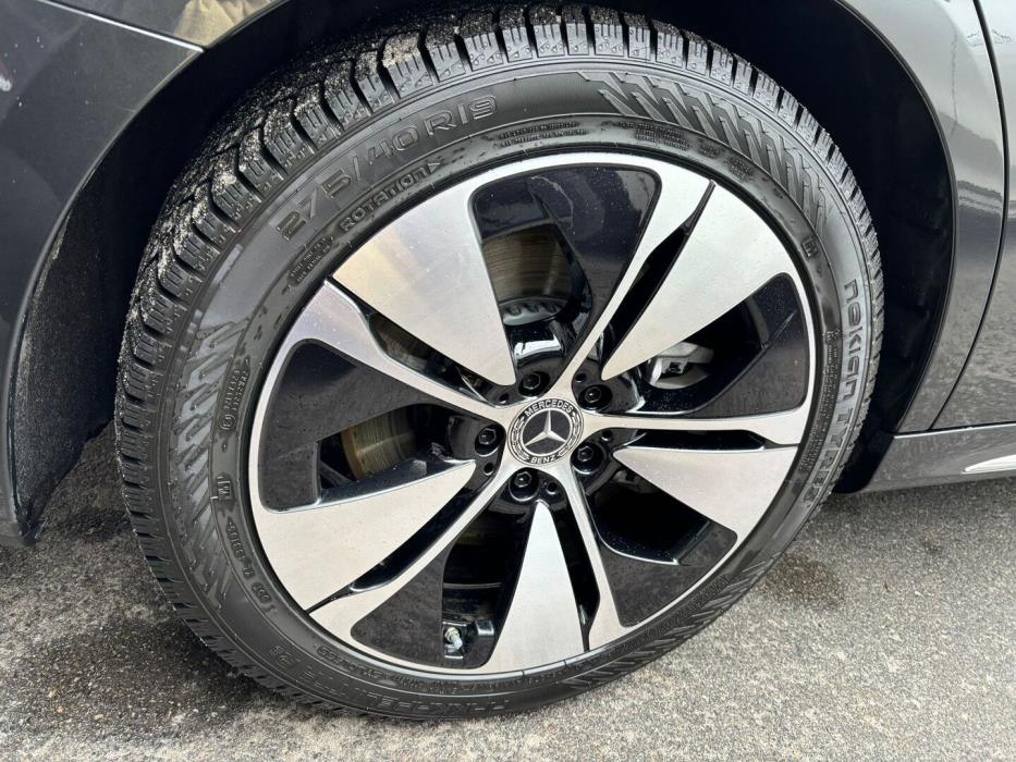 MERCEDES-BENZ E 2025