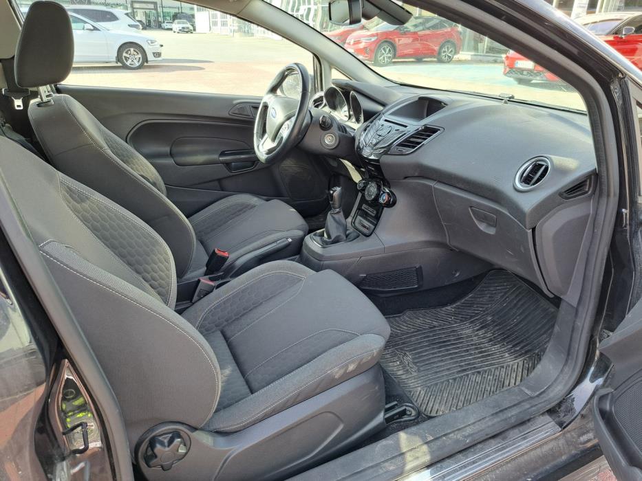 FORD Fiesta Van 2016