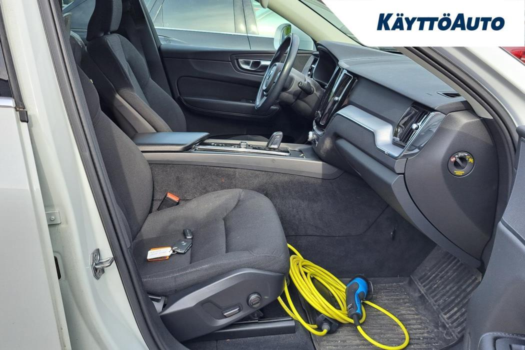 VOLVO XC60 2021