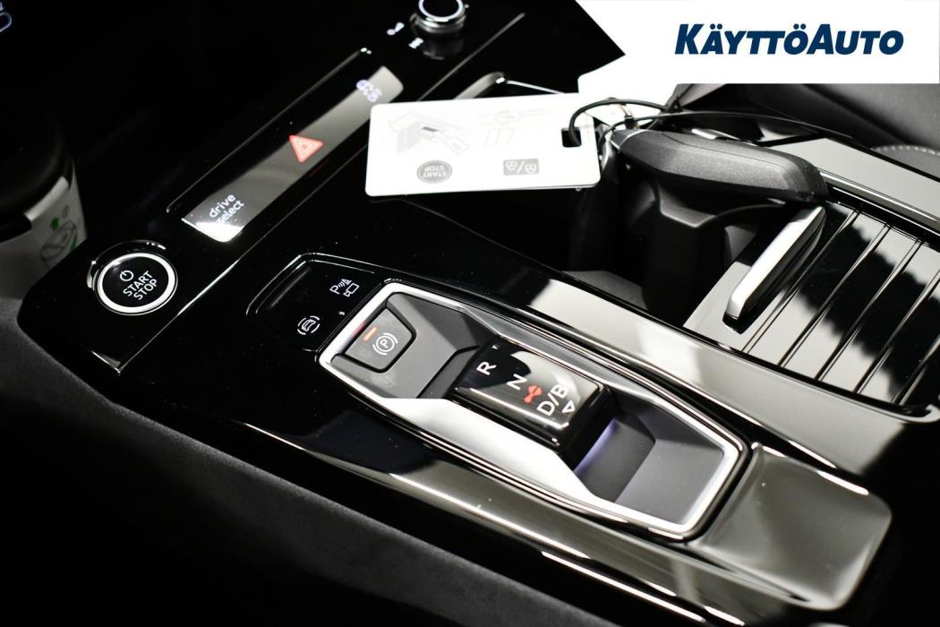 AUDI Q6 E-TRON 2026