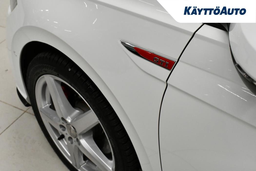 VOLKSWAGEN Polo 2023