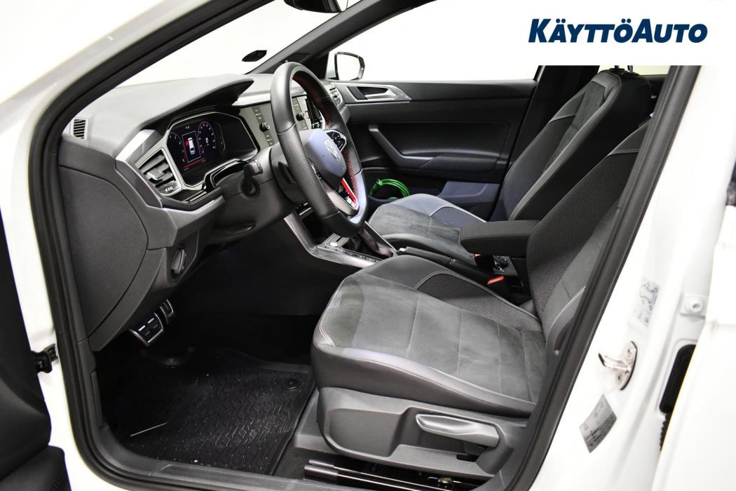 VOLKSWAGEN Polo 2023