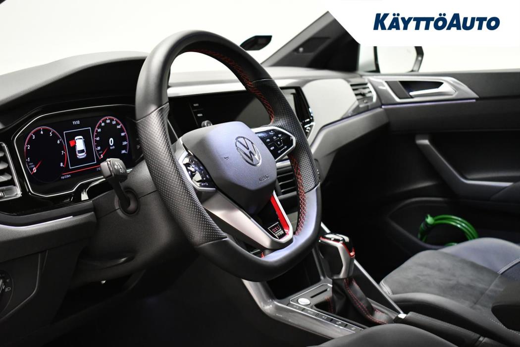 VOLKSWAGEN Polo 2023