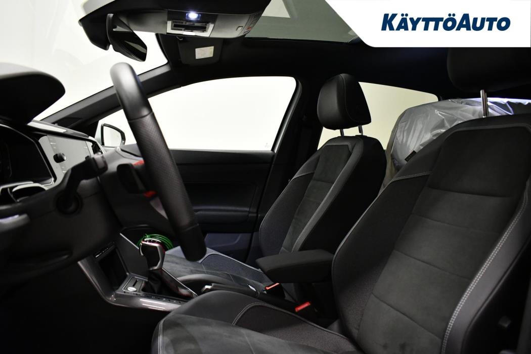 VOLKSWAGEN Polo 2023