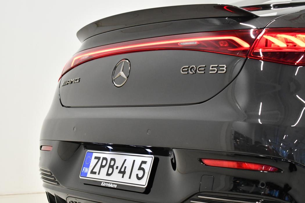 MERCEDES-BENZ EQE 2023