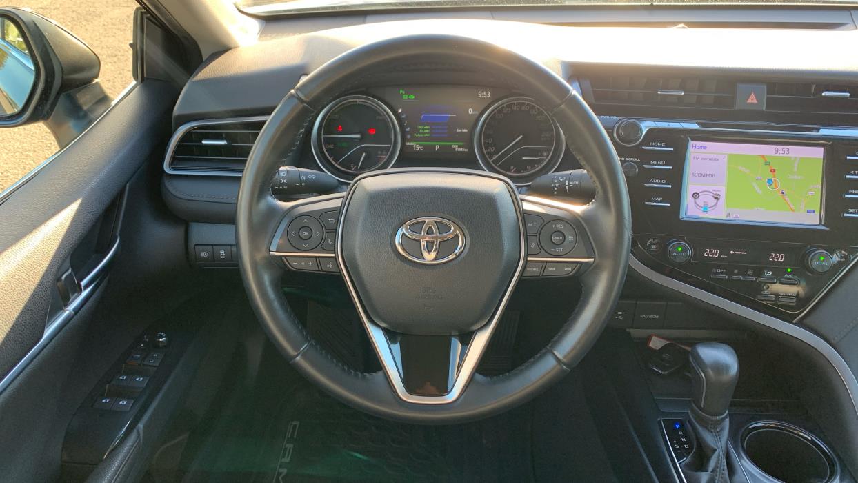 TOYOTA CAMRY 2019