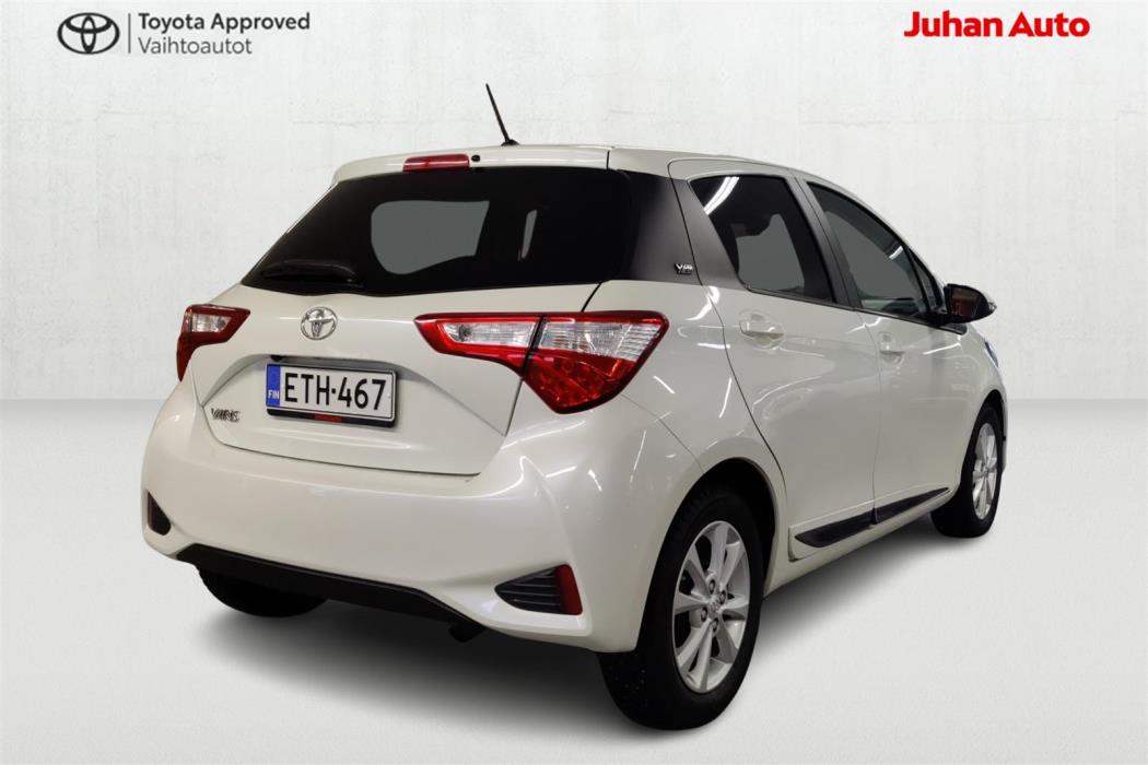 TOYOTA Yaris 2019