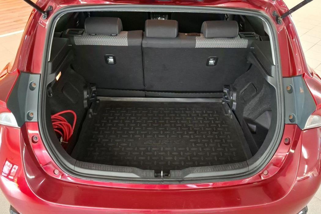 TOYOTA Auris 2018