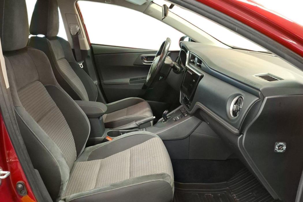 TOYOTA Auris 2018