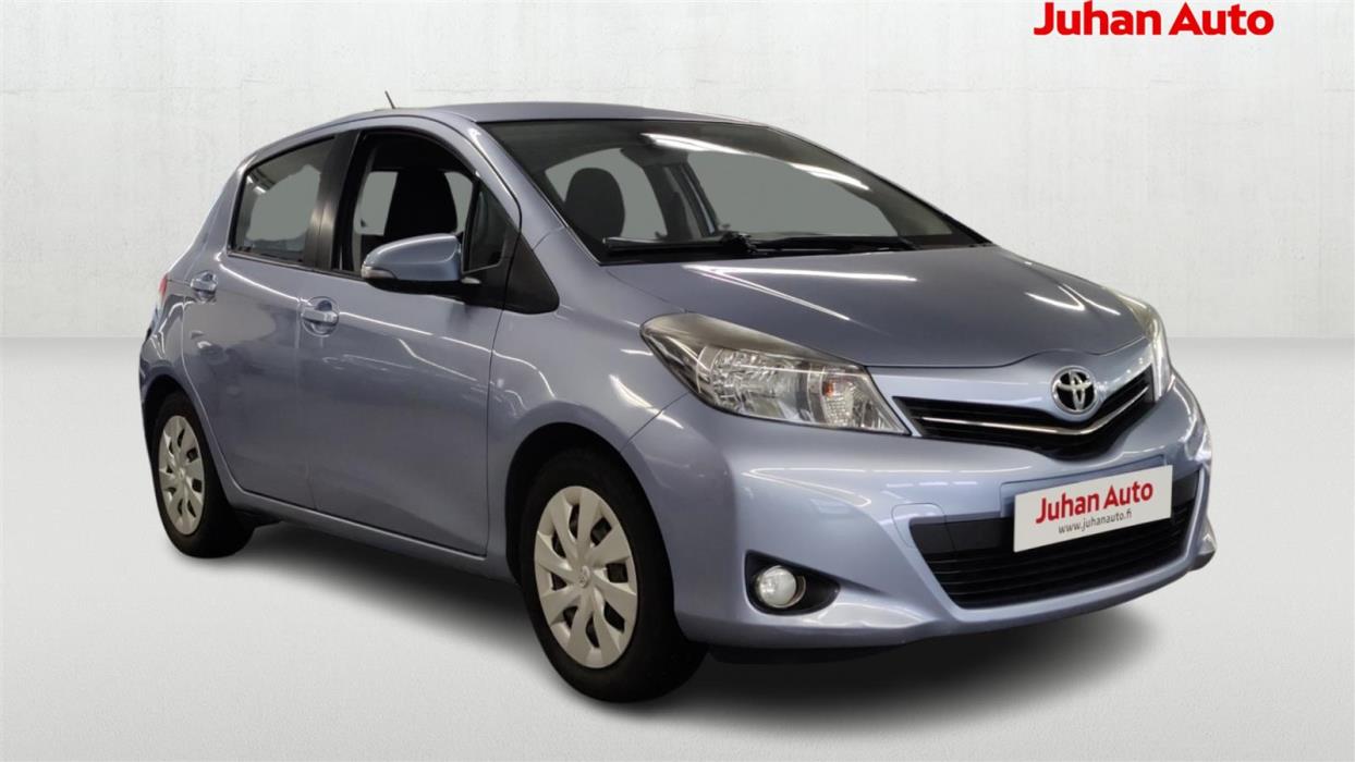 TOYOTA Yaris 2011