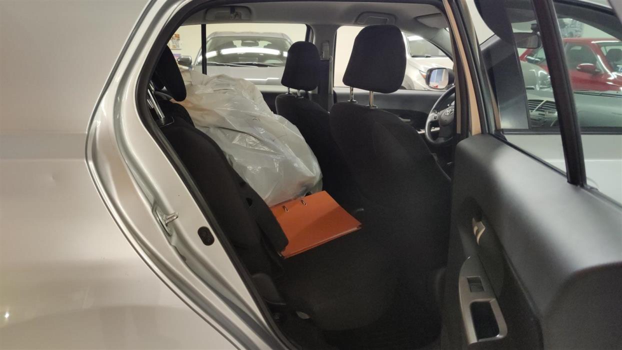 TOYOTA URBAN CRUISER 2011