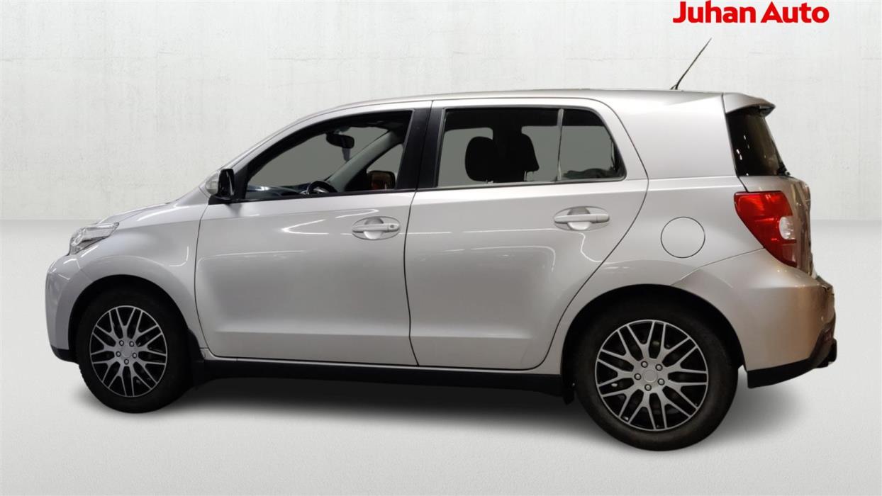 TOYOTA URBAN CRUISER 2011