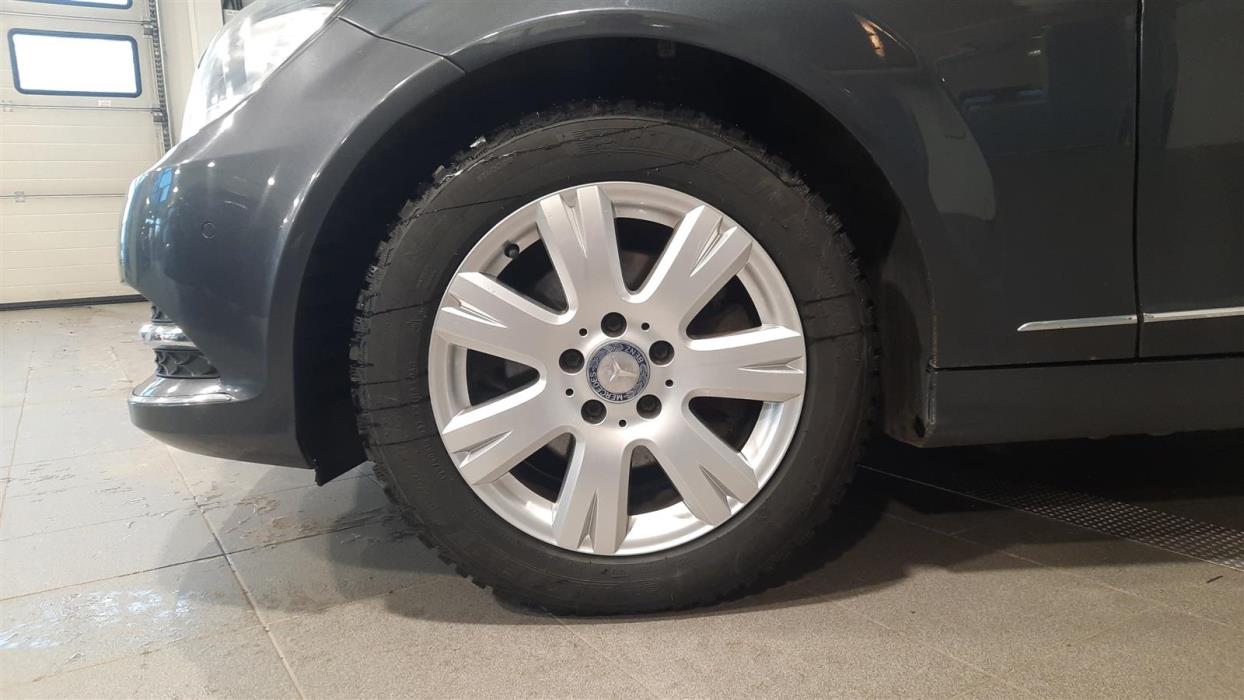 MERCEDES-BENZ C 2013