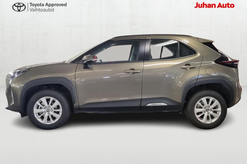 TOYOTA Yaris Cross 2025