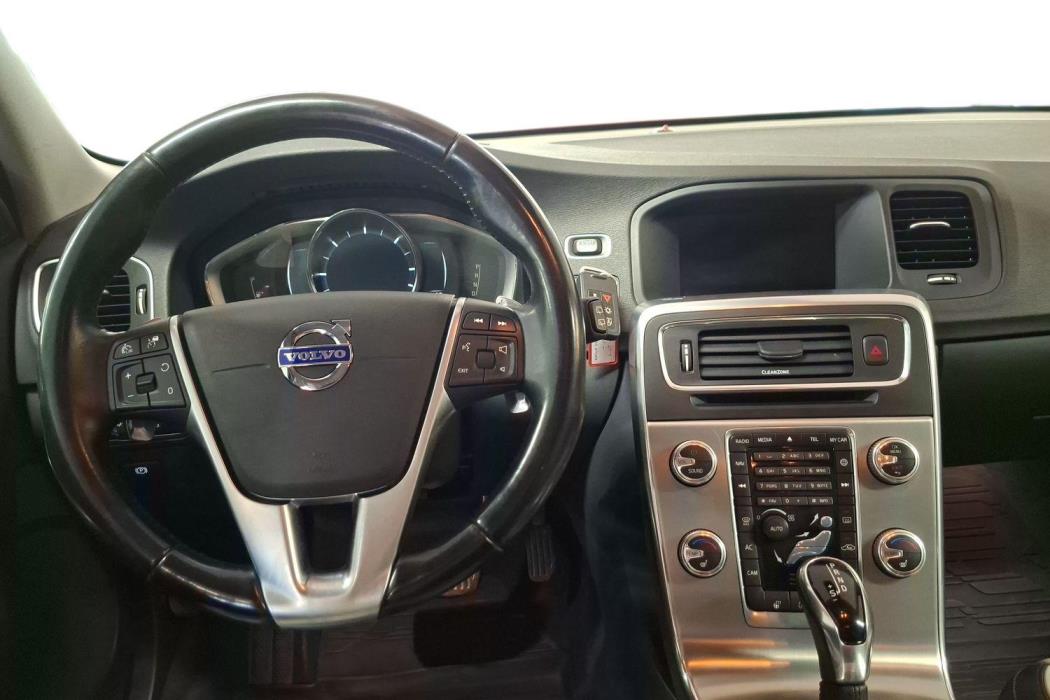 VOLVO V60 Cross Country 2017