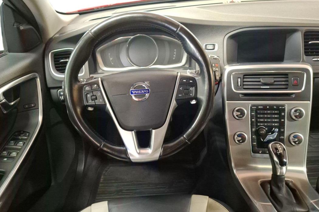 VOLVO V60 Cross Country 2017