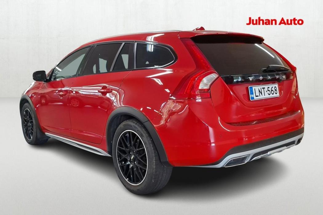 VOLVO V60 Cross Country 2017