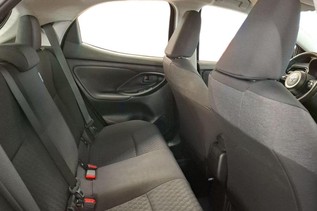 TOYOTA Yaris 2023