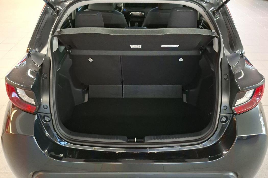 TOYOTA Yaris 2023