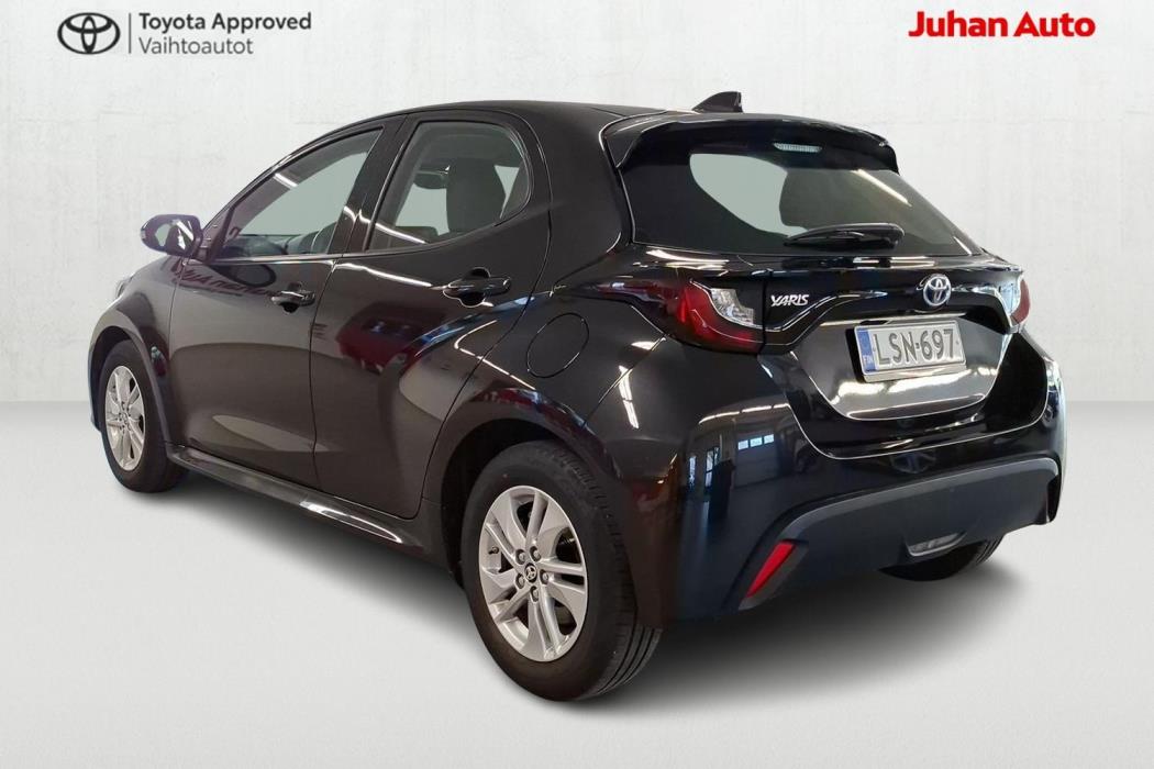 TOYOTA Yaris 2023