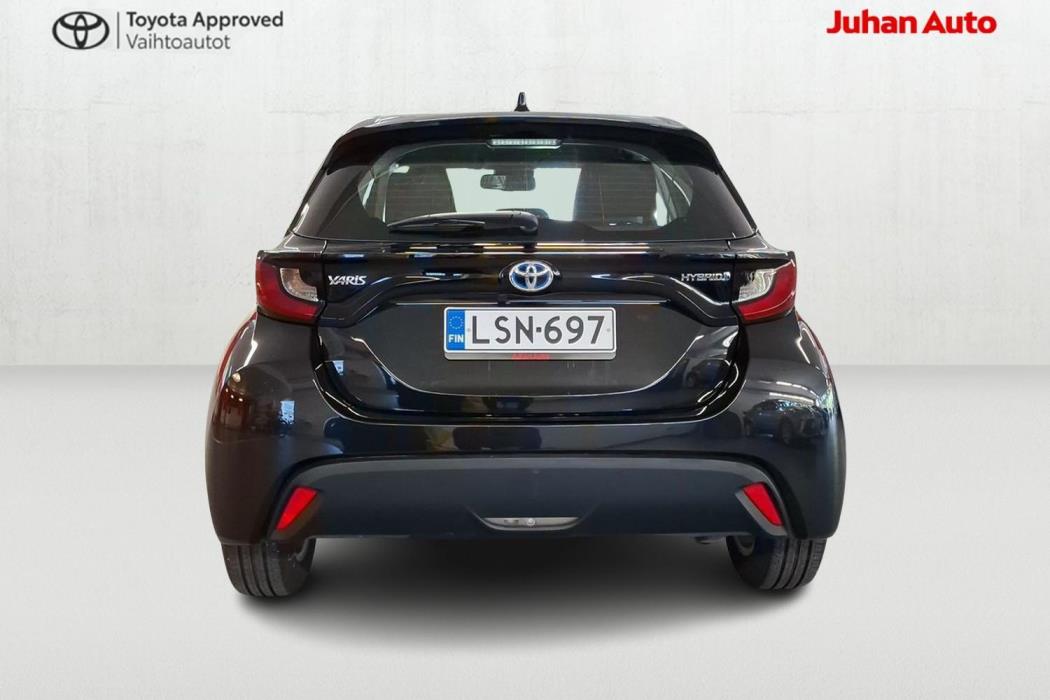 TOYOTA Yaris 2023
