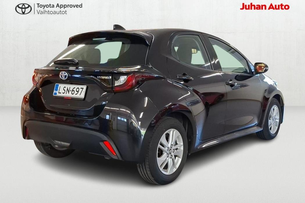 TOYOTA Yaris 2023