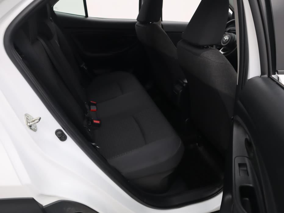 TOYOTA Yaris Cross 2023