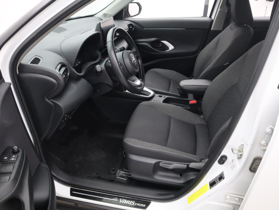 TOYOTA Yaris Cross 2023