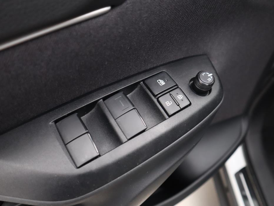 TOYOTA Yaris Cross 2023