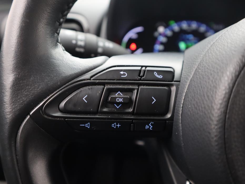 TOYOTA Yaris Cross 2023